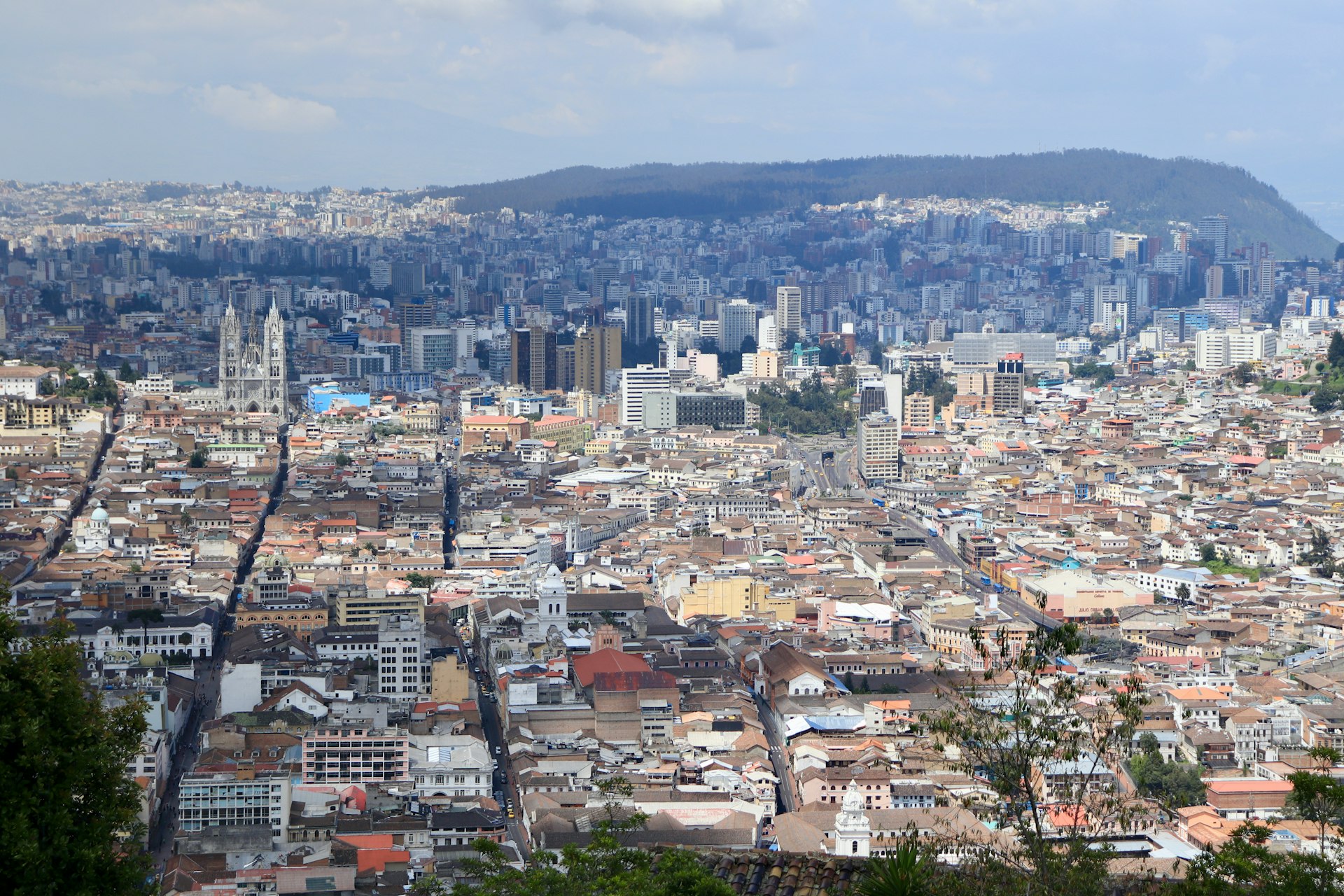 Vista real de Quito desde El Panecillo
